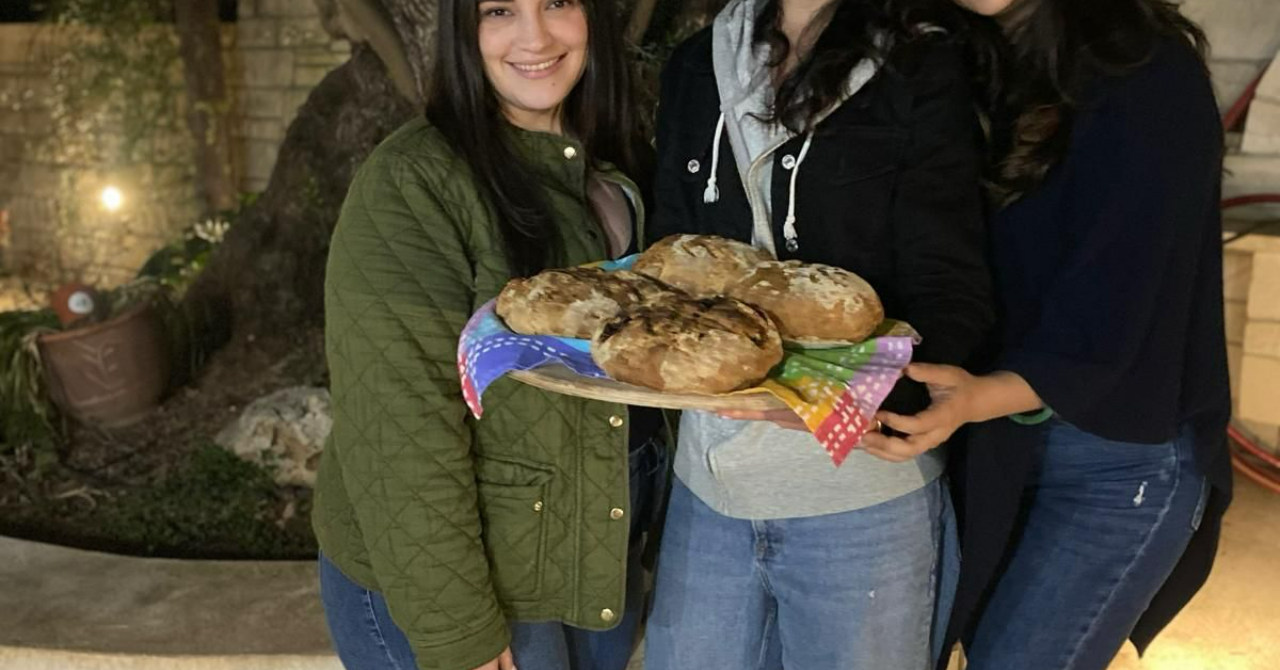 Chania Sourdough Bread Baking Class – Olive Oil Tasting